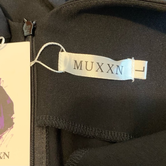 Muxxn Retro Bodycon LBD Dress in Black - Picture 9 of 12